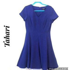 Tahari beautiful blue buzz - never worn